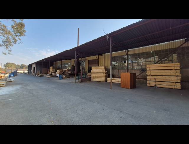 2,500M² FACTORY TO LET IN ANDERBOLT